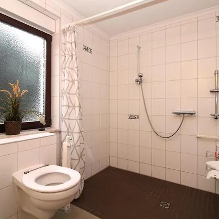 Droese, Haus 8a - 7 Rolli-gerecht Apartment Kuehlungsborn